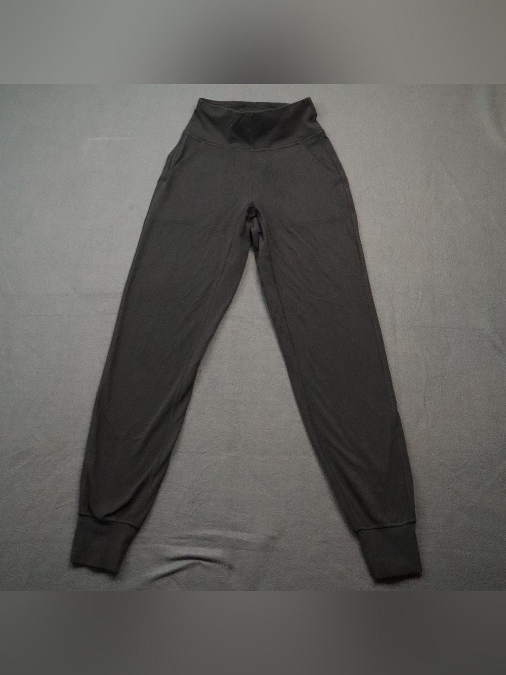 Lululemon Black High Rise Joggers Pants Pockets Size 2 Athletic Lounge